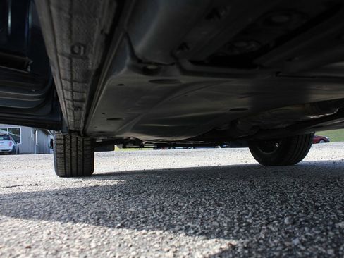 Used 2019 Volkswagen Tiguan S image 42