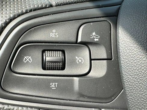 New 2025 Buick Envista Preferred w/ Convenience II Package image 12