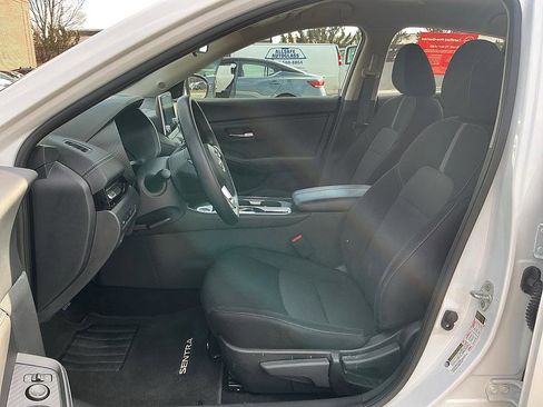 Used 2024 Nissan Sentra SV image 12