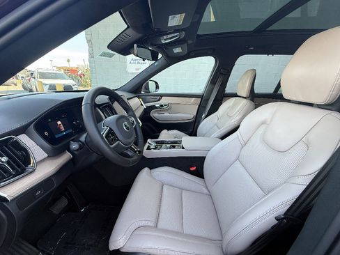 New 2026 Volvo XC90 B6 Ultra w/ Lounge Package image 10
