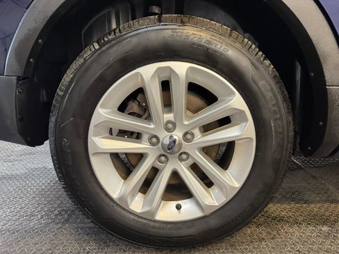 Used 2011 Ford Explorer XLT w/ 202A Rapid Spec Order Code FWD image 35