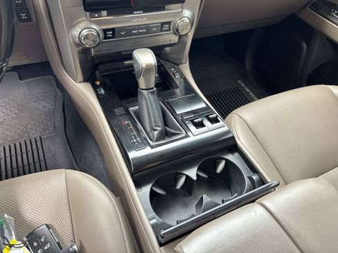 Used 2021 Lexus GX 460 Premium w/ Accessory Package AWD/4WD image 26