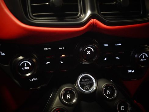 Used 2023 Aston Martin V12 Vantage RWD image 26