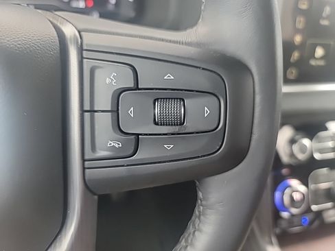 Used 2023 GMC Yukon Denali Ultimate AWD/4WD image 36