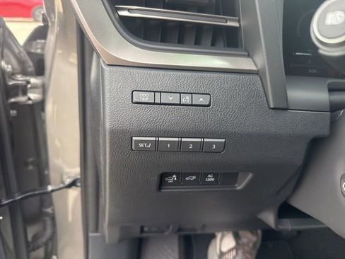 Used 2026 Lexus GX 550 image 18