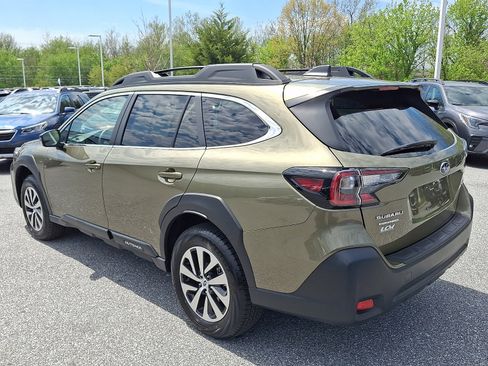 Certified 2025 Subaru Outback Premium image 6