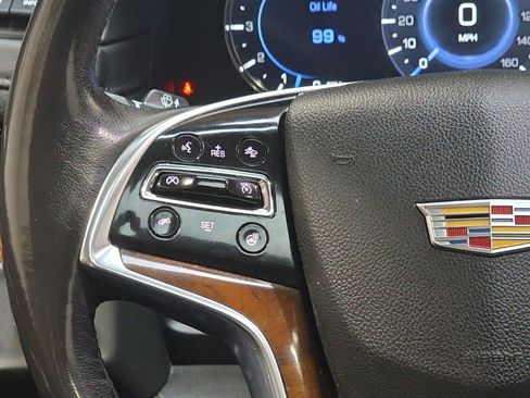 Used 2020 Cadillac Escalade Luxury image 18