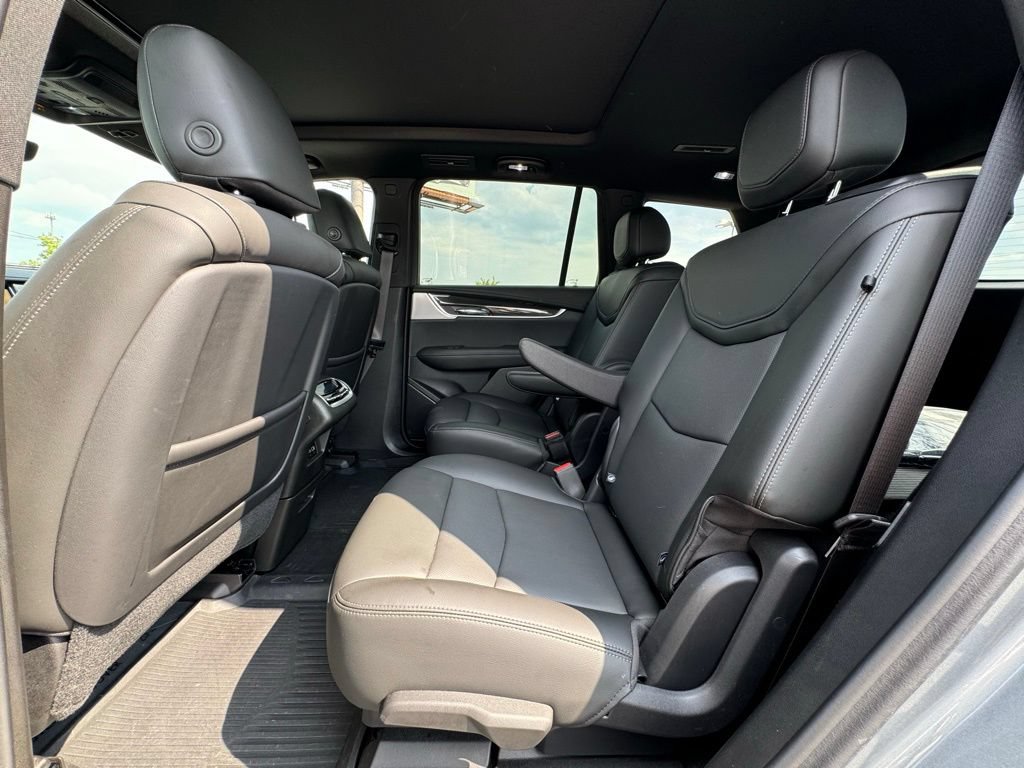 Certified 2024 Cadillac XT6 Sport w/ Technology Package AWD/4WD image 36