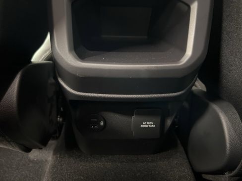 New 2025 Ford Ranger Lariat w/ FX4 Off-Road Package image 35