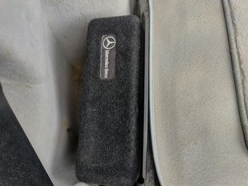 Used 2000 Mercedes-Benz SL 500 image 19