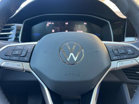 New 2026 Volkswagen Jetta SE FWD image 22