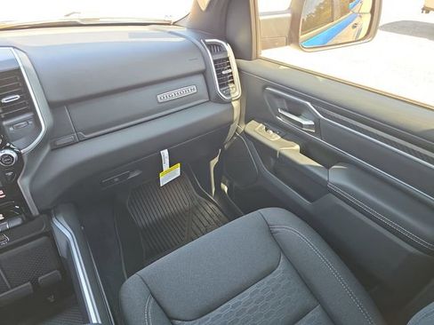 New 2026 RAM 1500 Big Horn AWD/4WD image 12