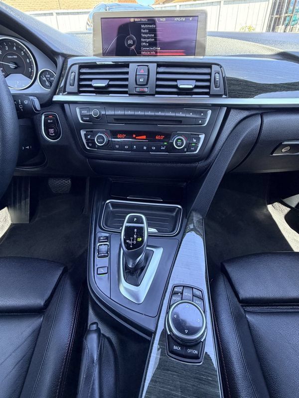 Used 2014 BMW 328i xDrive Wagon AWD/4WD image 33