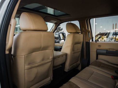 Used 2011 Ford F350 Lariat image 40