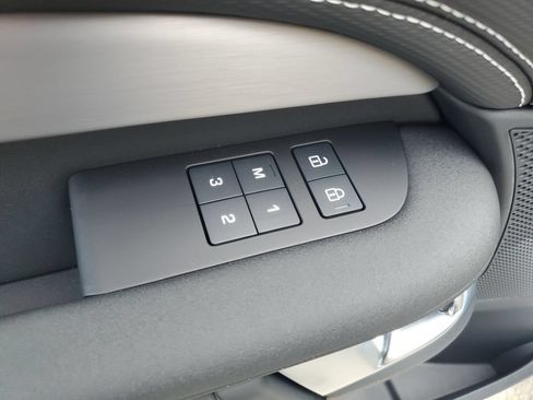 New 2026 Land Rover Discovery Dynamic SE AWD/4WD image 10