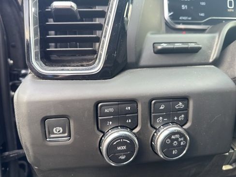 Used 2024 GMC Sierra 2500 Denali w/ Denali Reserve Package image 15