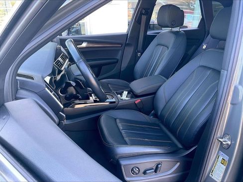 Used 2023 Audi Q5 2.0T Premium w/ Convenience Package AWD/4WD image 10