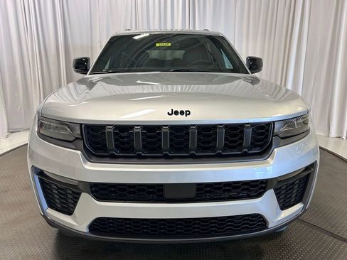 New 2026 Jeep Grand Cherokee L Limited AWD/4WD image 27