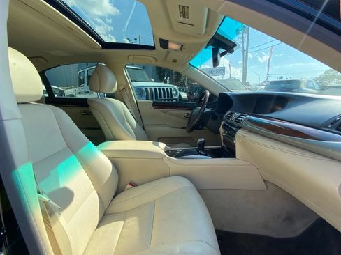 Used 2014 Lexus LS 460 AWD image 13