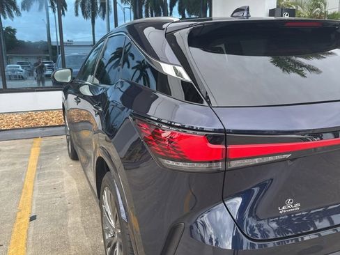 Used 2025 Lexus RX 350 FWD w/ Convenience Package image 8