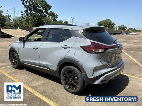 Used 2024 Nissan Kicks SR w/ SR Premium Package FWD image 4