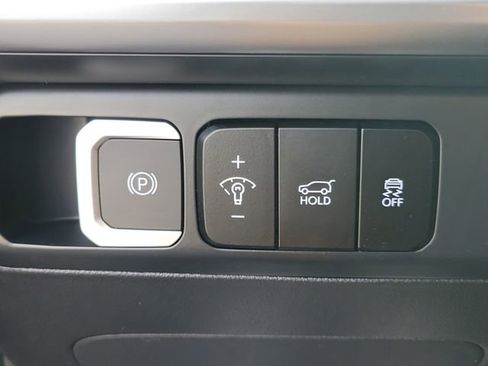 Used 2025 Hyundai Santa Fe SEL AWD/4WD image 15