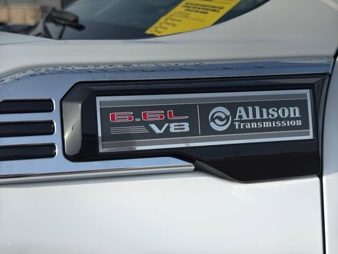 Used 2024 GMC Sierra 2500 Pro AWD/4WD image 9