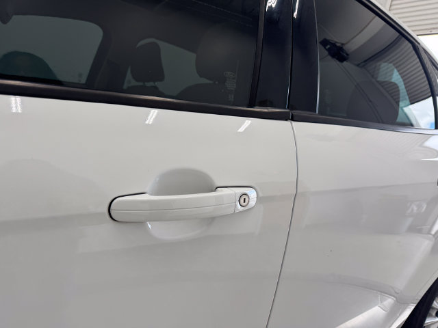 Used 2015 Ford Focus SE FWD image 32