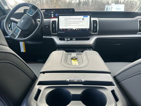 New 2026 Ford Expedition Max Active image 11