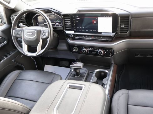 Certified 2022 GMC Sierra 1500 SLT image 18
