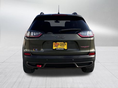 Used 2019 Jeep Cherokee Trailhawk AWD/4WD image 6