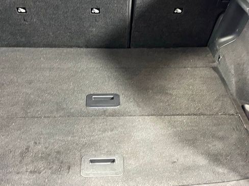 Used 2024 Nissan Ariya FWD image 28