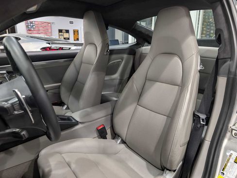 Used 2012 Porsche 911 Carrera RWD image 21