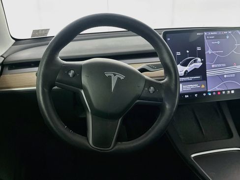 Used 2021 Tesla Model 3 Standard Range Plus RWD image 16