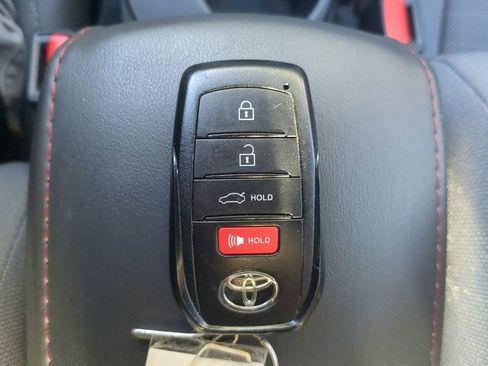 Used 2023 Toyota Corolla SE image 33
