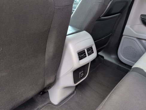 Used 2024 GMC Terrain SLE FWD image 32