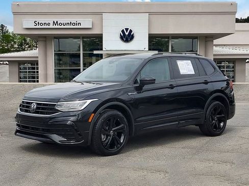 Used 2024 Volkswagen Tiguan SE R-Line image 1
