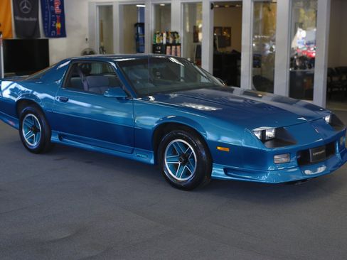Used 1991 Chevrolet Camaro RS image 19