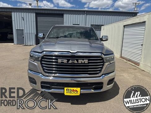 Used 2025 RAM 1500 Laramie AWD/4WD image 13