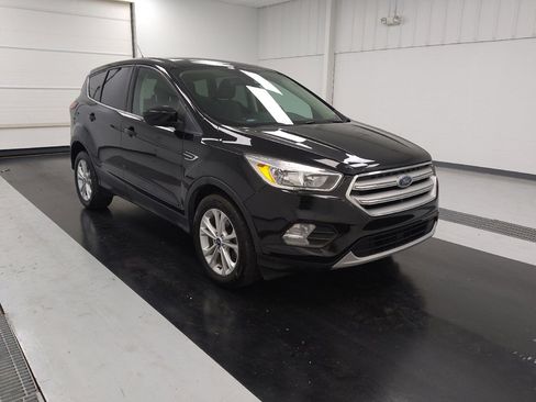 Used 2019 Ford Escape SE FWD image 13