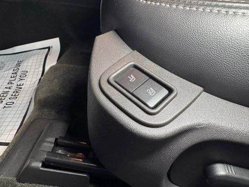 Used 2013 Ford Taurus SHO image 13