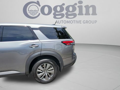 Used 2024 Nissan Pathfinder S FWD image 29