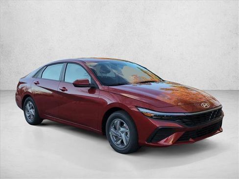 New 2026 Hyundai Elantra SE image 7