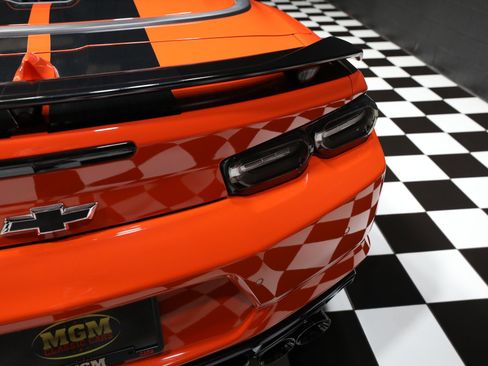 Used 2020 Chevrolet Camaro SS image 30