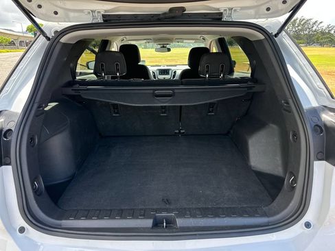 Used 2020 Chevrolet Equinox LS w/ LPO, Cargo Package FWD image 20