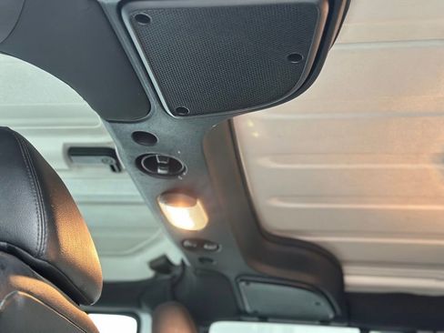 Used 2017 Jeep Wrangler Unlimited Sahara image 17