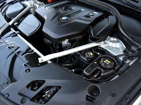 Used 2019 BMW 530i xDrive w/ Convenience Package image 49