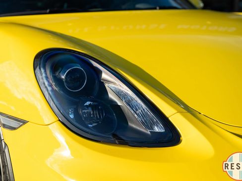 Used 2016 Porsche Cayman GT4 RWD image 22