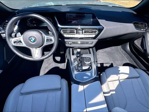 Used 2023 BMW Z4 M40i w/ Premium Package RWD image 10
