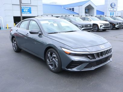 New 2026 Hyundai Elantra SEL Sport Premium w/ Cargo Package